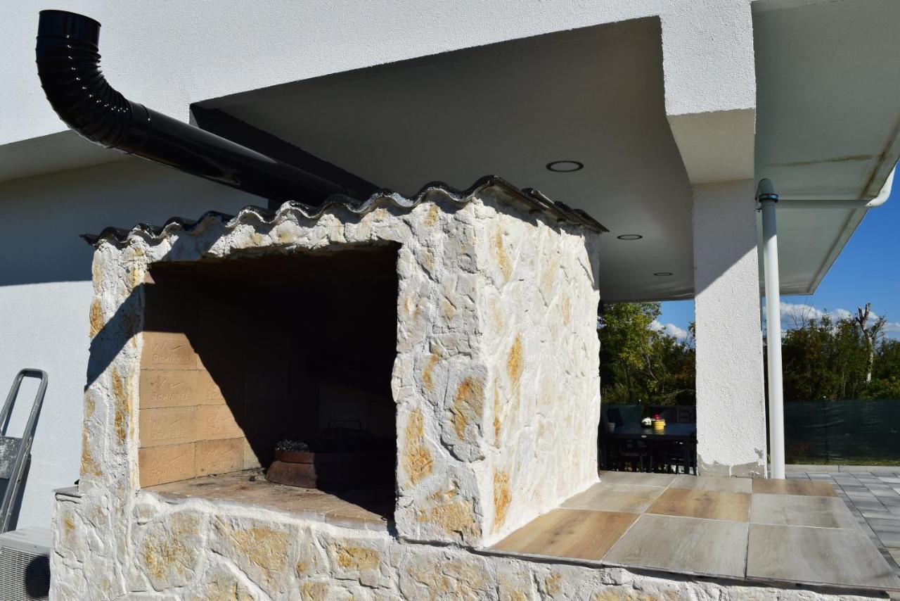 Savrsen Odmor U Villa Ivona Zadar Ngoại thất bức ảnh